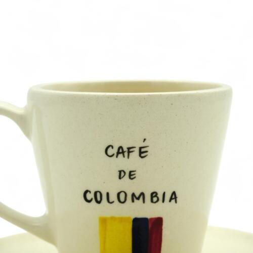 Plato y pocillo: Café de Colombia