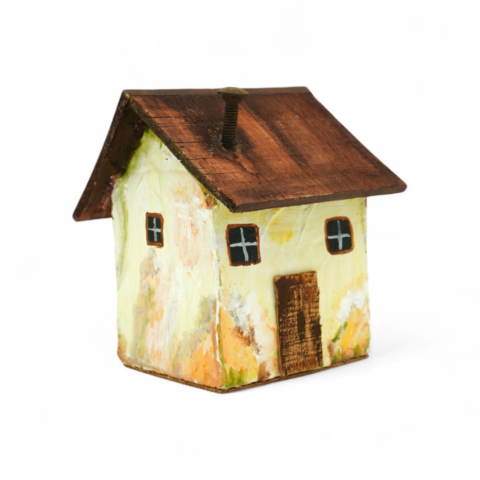 Casita tradicional tallada en madera: Esplendor