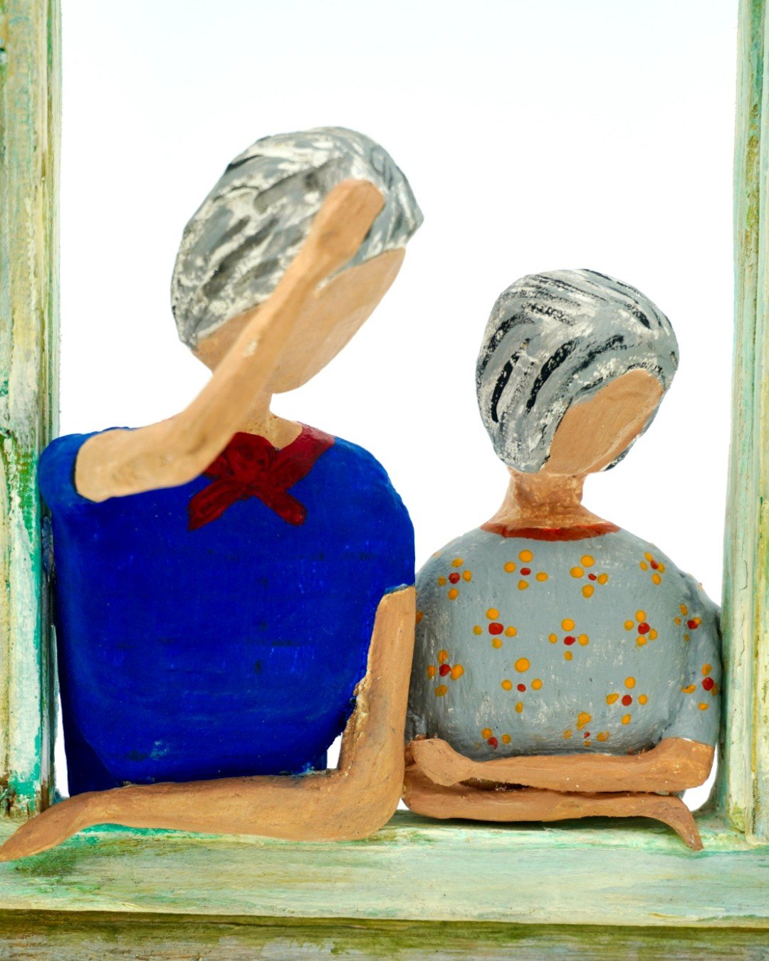 Cuadro tallado en madera: Las Chismosas - Image 4