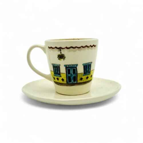 Plato y pocillo: Casa tradicional